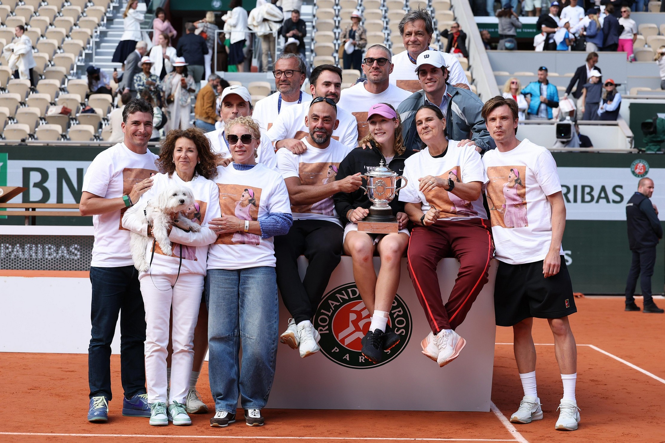 Mirra with her team